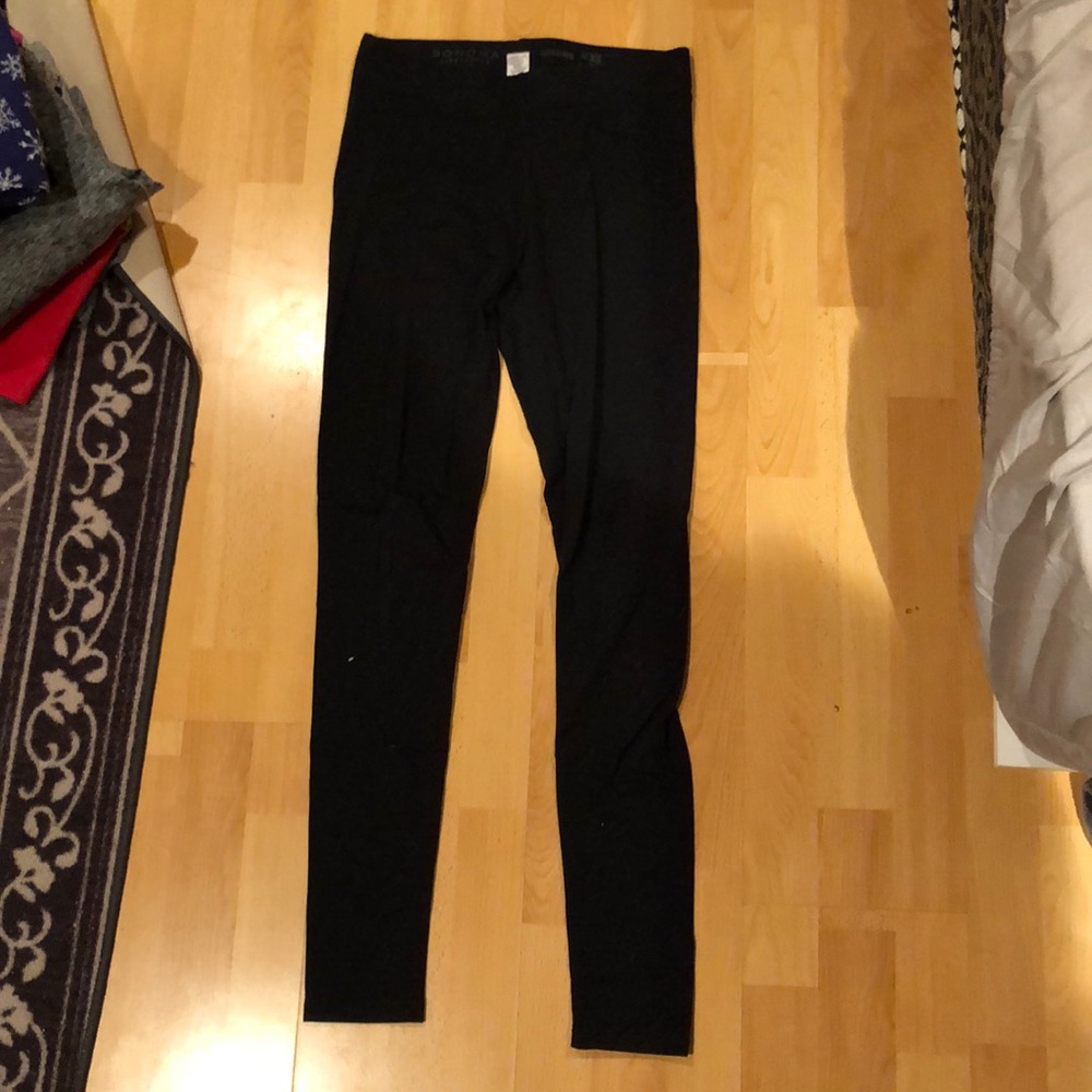 Black leggings